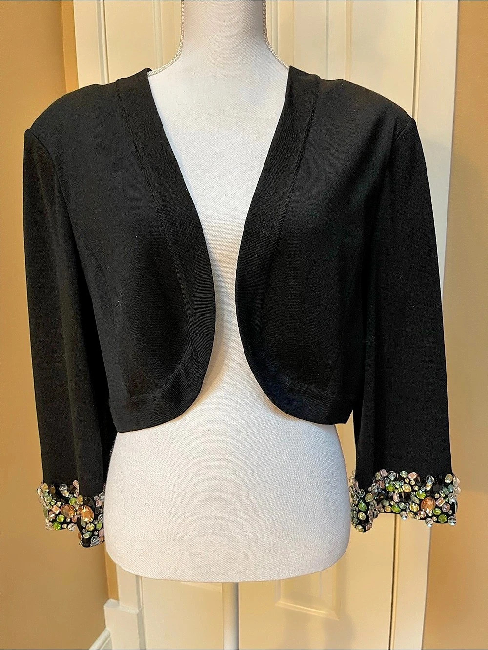 St. John Black Hand Beaded Cropped Cardigan Jacket Women’s XL NWOT $1,890
